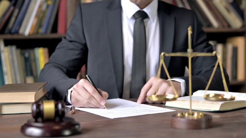 criminal defense lawyer