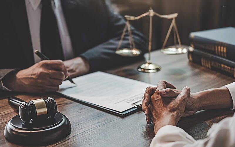 How can body corporate disputes lawyers in Brisbane help resolve conflicts?